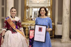 Acto de entrega de 'Dones de la Festa' en el Salón de Cristal